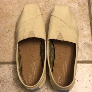 Cream Toms